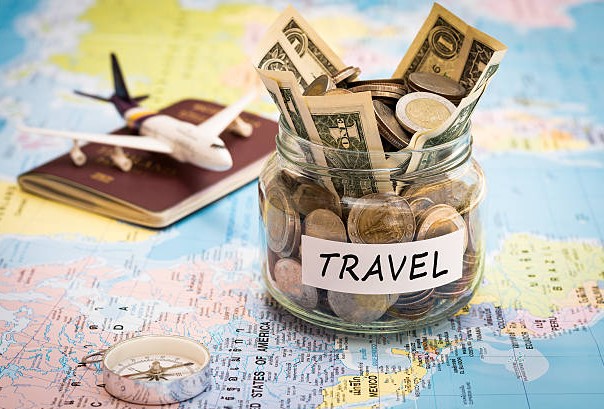 Guide to Traveling on a Budget: Tips & Tricks